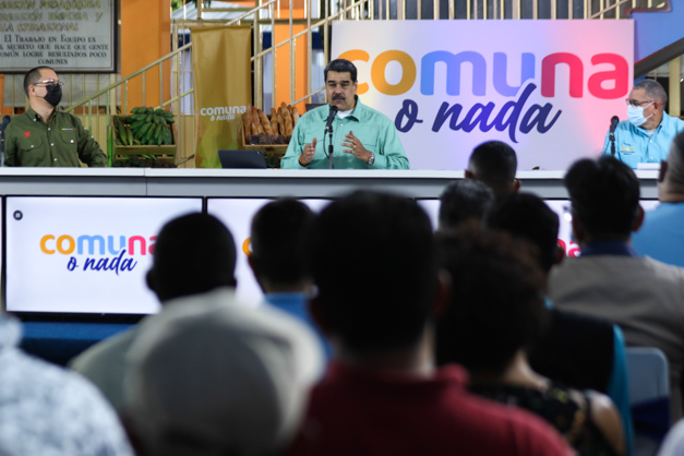 Maduro ordena acelerar transferencia de activos al Poder Popular