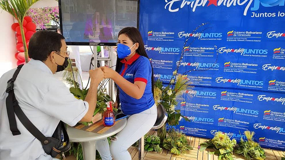 Emprender Juntos participó en la primera Expoferia de Emprendimiento en Valencia
