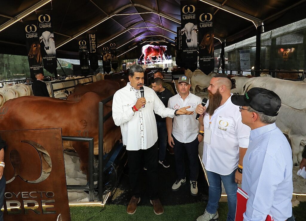 Presidente inauguró la XLVIII Feria Nacional del Cebú y sus cruces