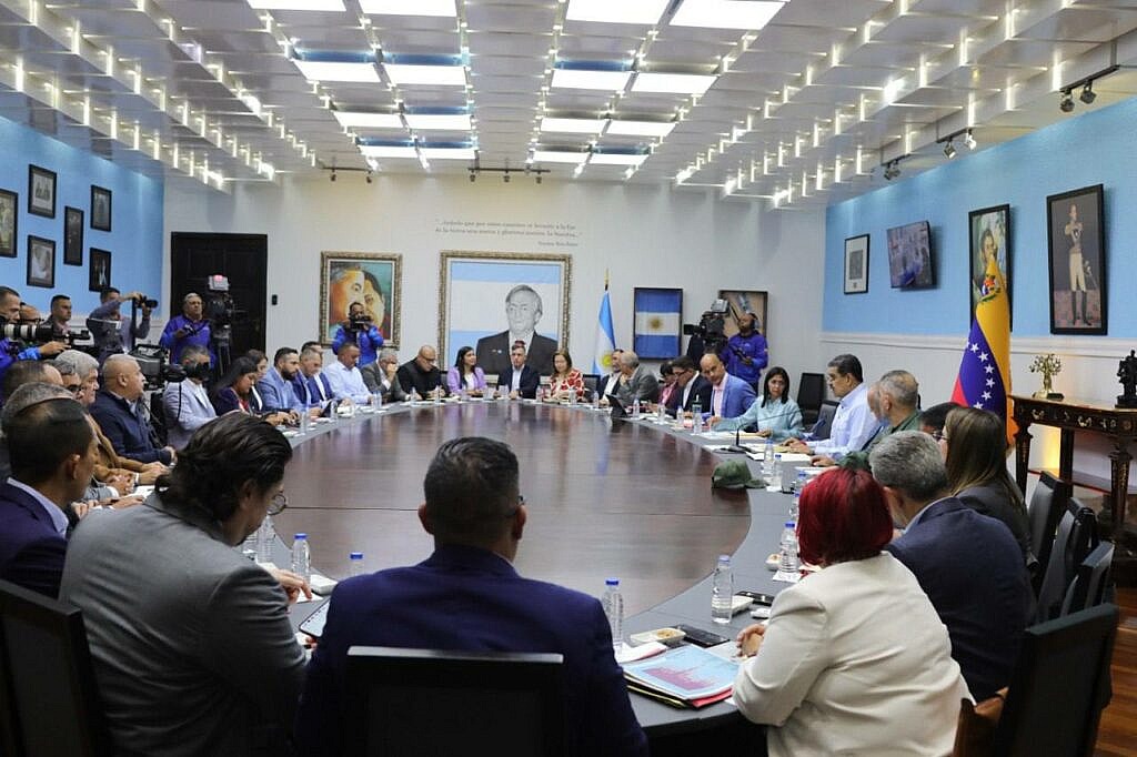 Presidente Maduro lidera reunión del Consejo de Ministros y Ministras del Gobierno Bolivariano