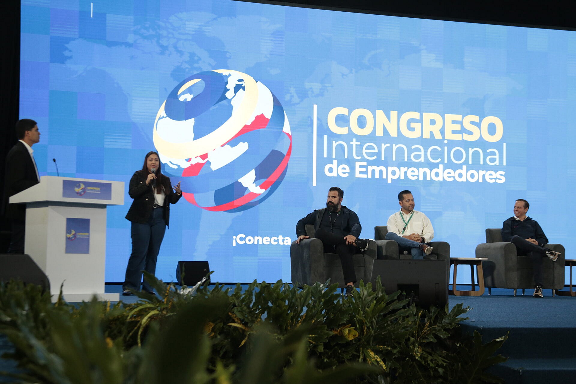 Emprendedores exhiben logros y avances en el Primer Congreso Internacional de Emprendedores