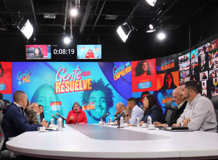 Presidente Nicolás Maduro sostuvo reunión con el Comando de Campaña Ven25+ del GPPSB