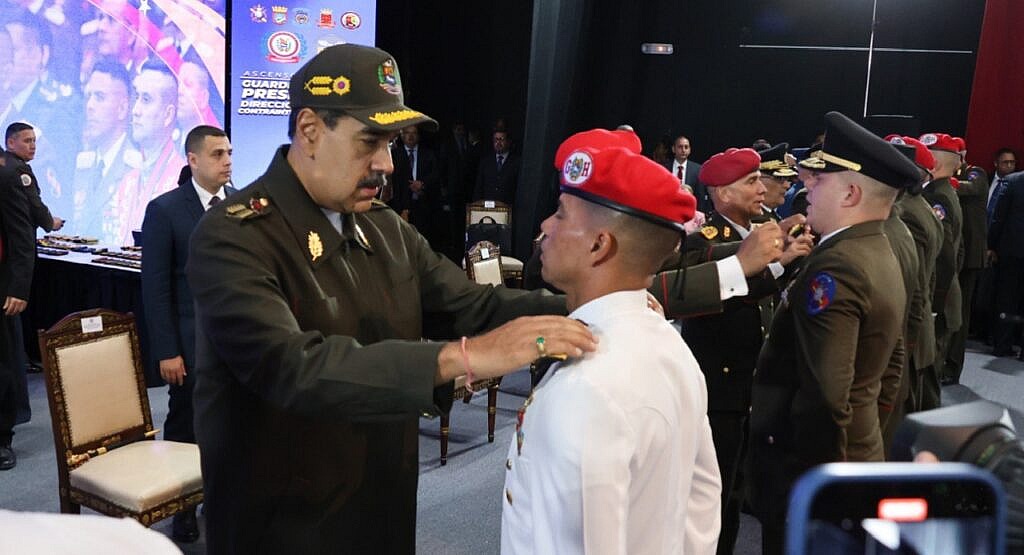 Presidente asciende a profesionales de la Guardia de Honor Presidencial y de la Dirección de Contrainteligencia Militar