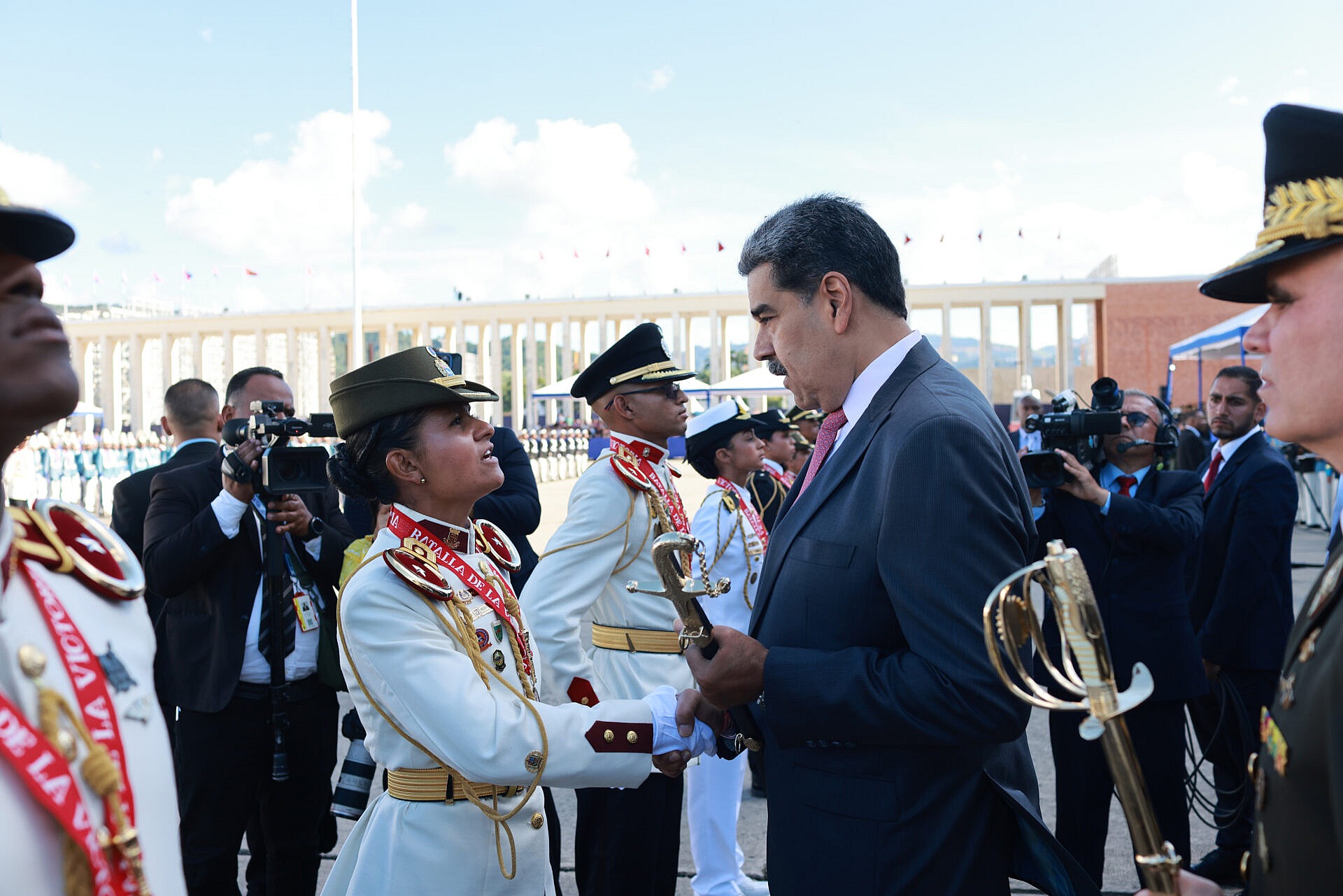 Juventud militar es llamada a inspirarse en el pensamiento del Comandante Chávez