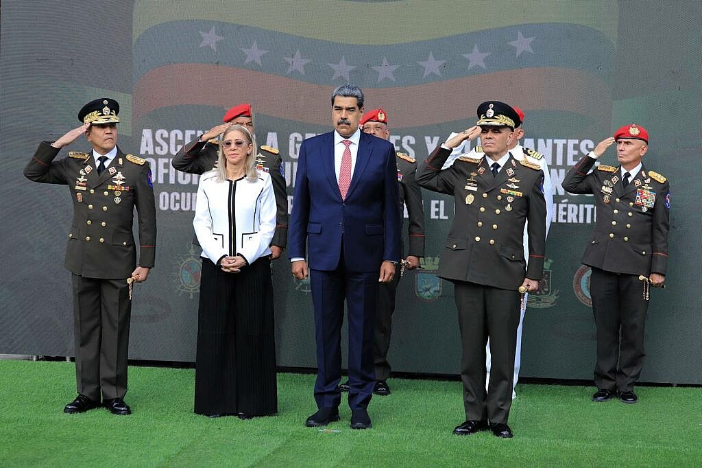 Comandante en Jefe encabeza ascensos militares de los protectores de la Patria