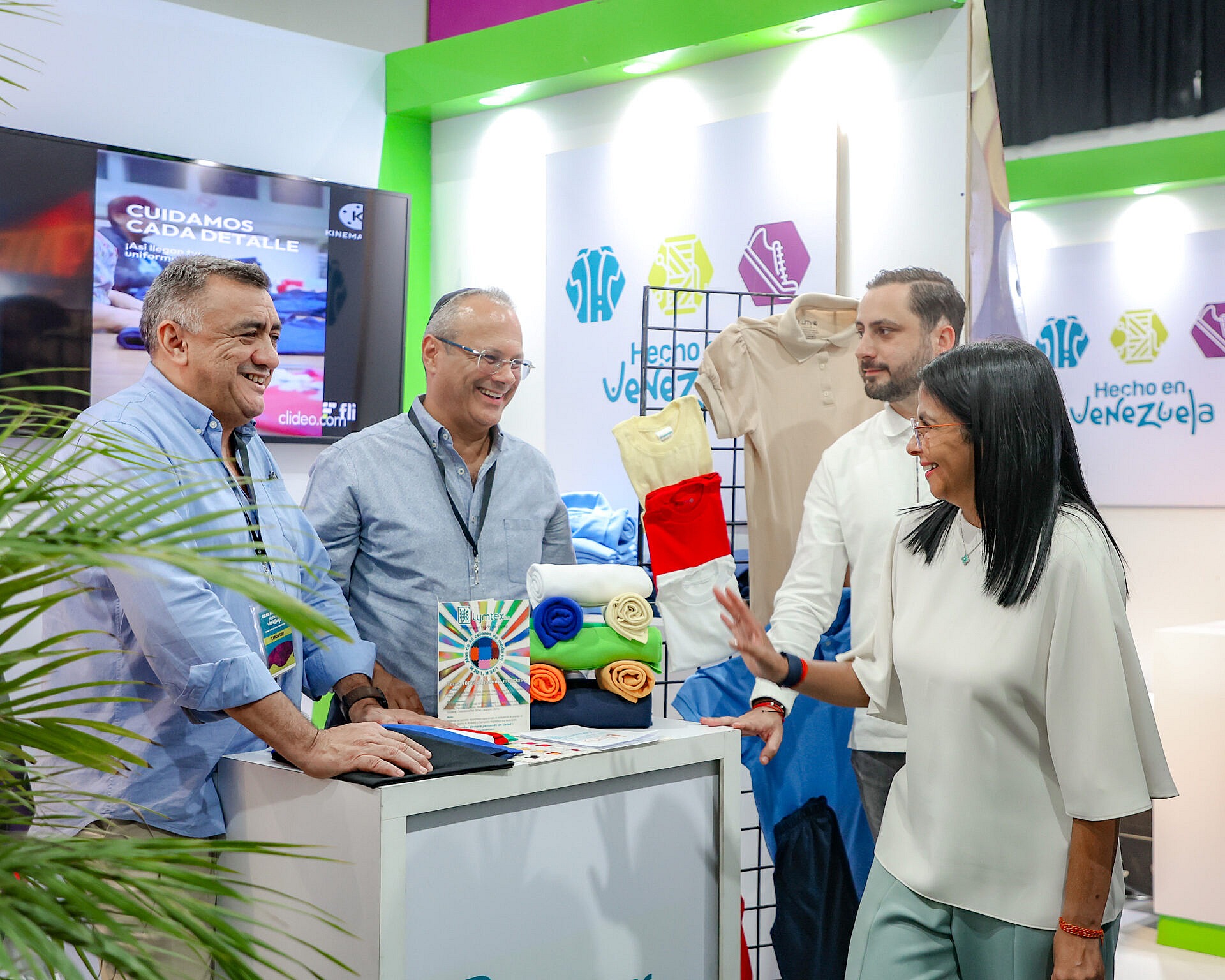 Vicepresidenta Ejecutiva visitó la Gran Expo Feria Hecho en Venezuela