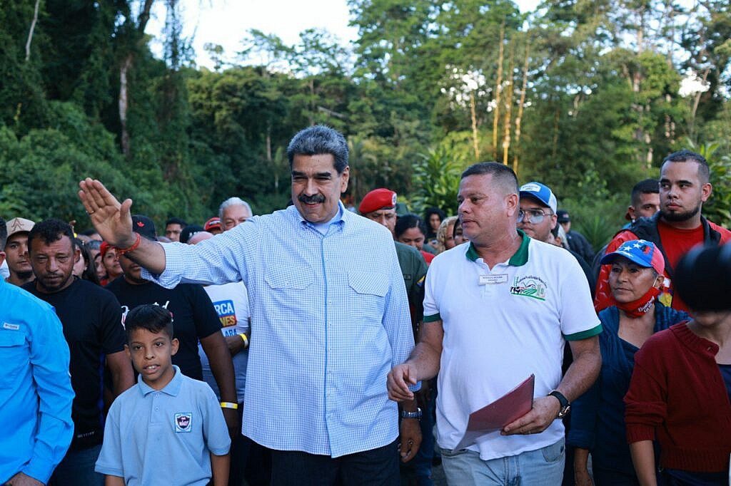 Presidente Maduro visita la Comuna Rural Turística Parque Caiza en Miranda