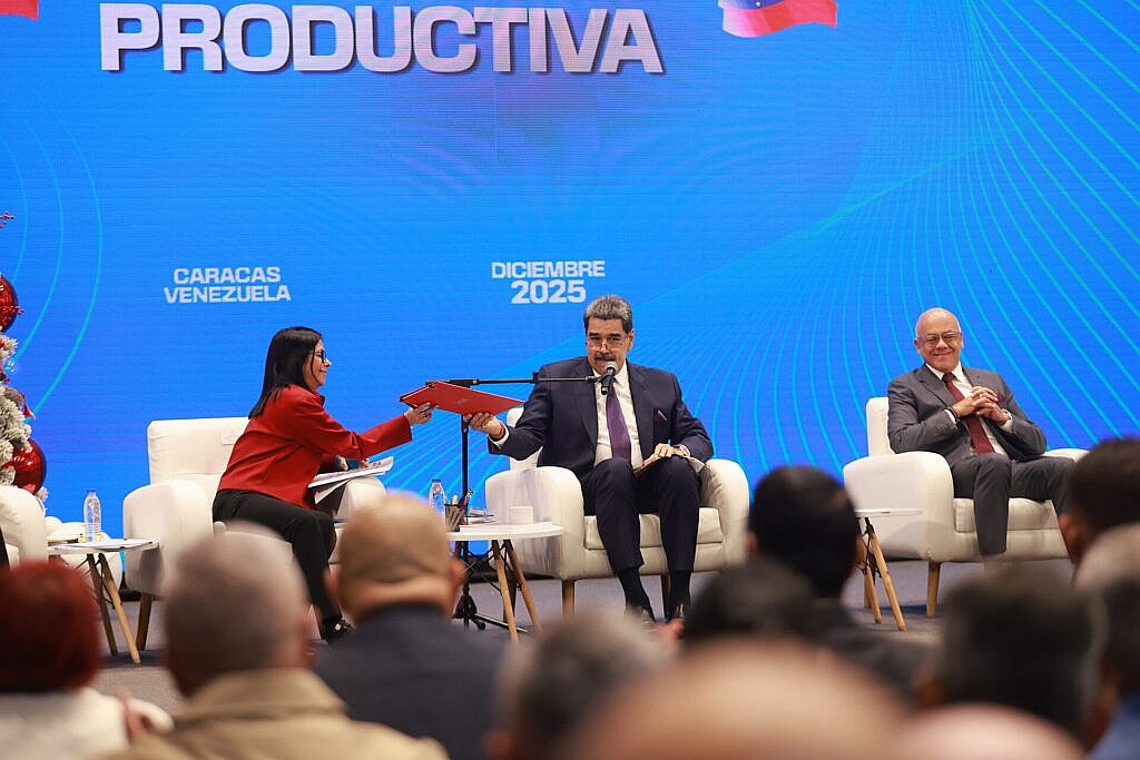 Gobierno firma Decreto que unifica Protocolos de Exportación No Petrolera
