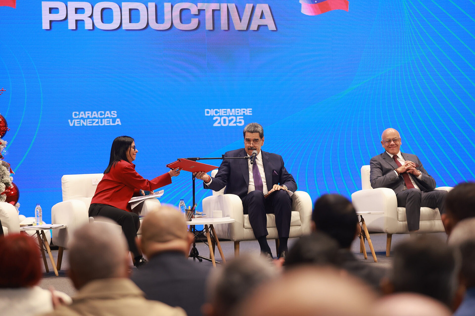 Gobierno firma Decreto que unifica Protocolos de Exportación No Petrolera