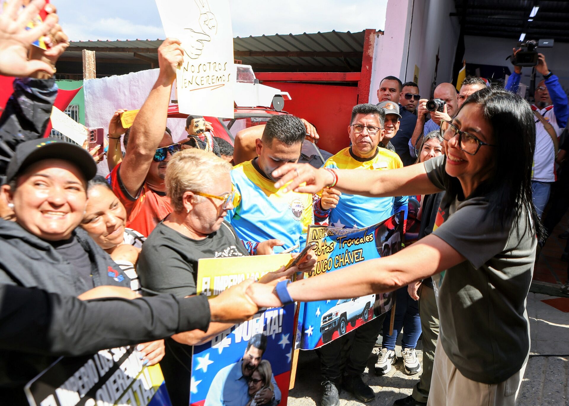 Ingresan los primeros 300 millones de dólares al país producto de la venta del petróleo