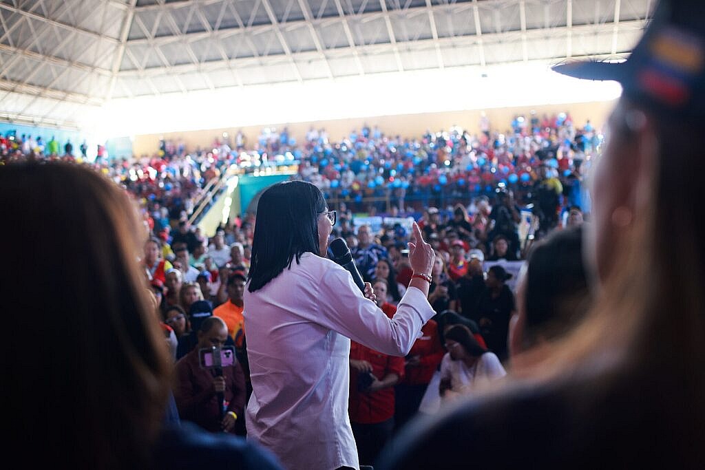Presidenta (E) Delcy Rodríguez evalúa con el pueblo estrategias rumbo a la Consulta Popular del 8 de marzo