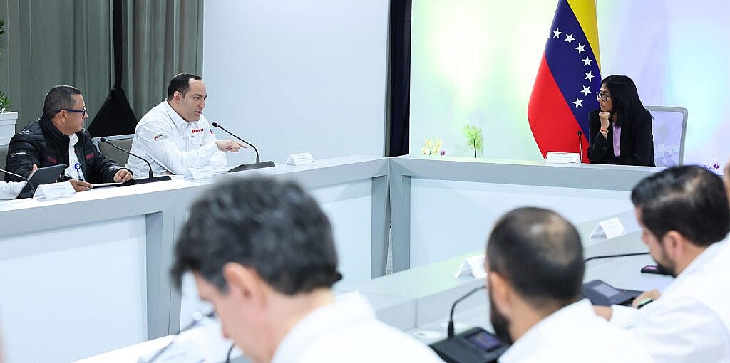 Presidenta (E) Delcy Rodríguez lidera reunión de trabajo para fortalecer la dinámica energética nacional e internacional
