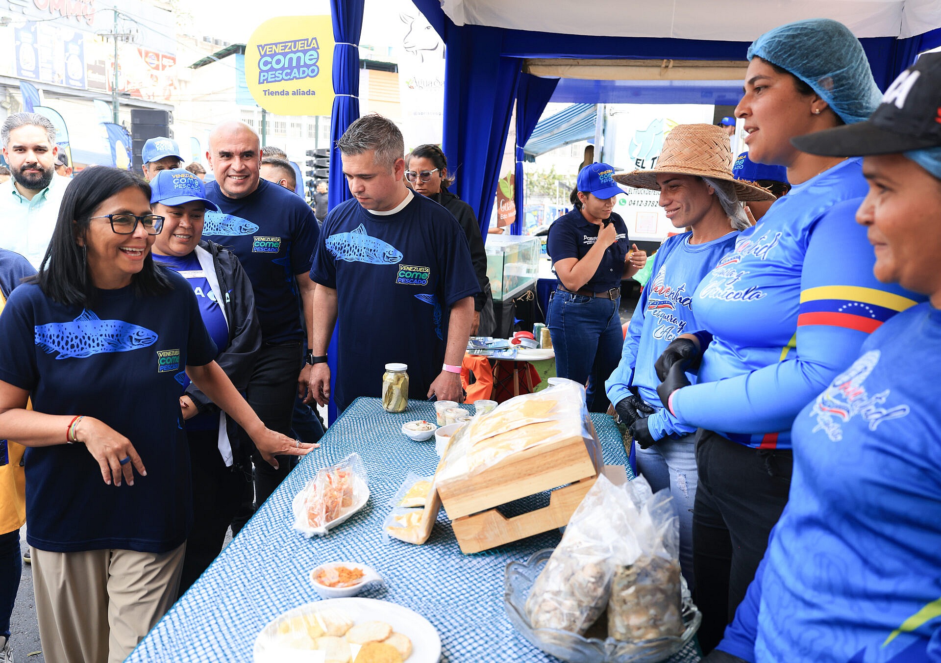 «Venezuela Come Pescado» con precios 40 % más bajos del mercado nacional