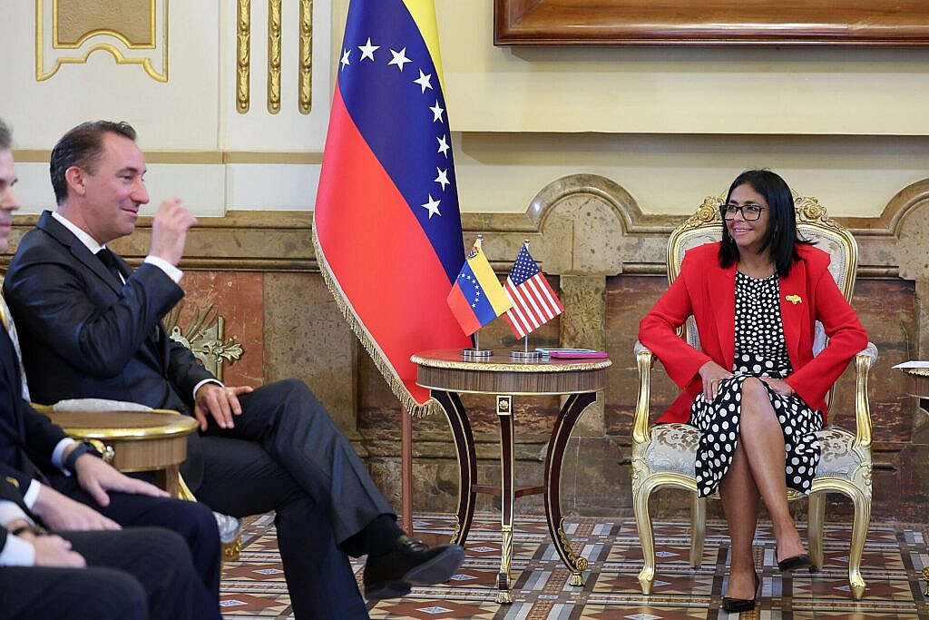 Presidenta (E) Delcy Rodríguez recibe a delegación de EEUU y firma nuevos acuerdos de cooperación energética