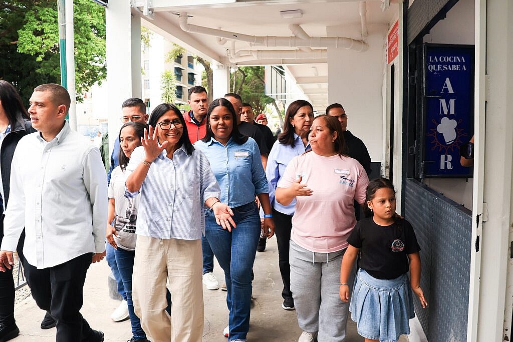 Presidenta (E) Delcy Rodríguez inauguró 23 espacios socioproductivos y áreas de atención social en Los Símbolos
