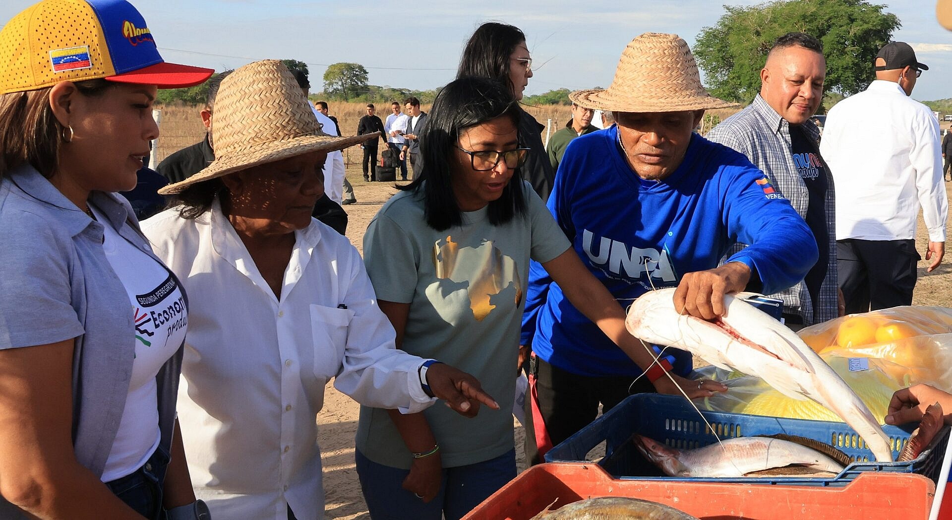 Presidenta (E) impulsa desarrollo rural y producción de base en Bolívar