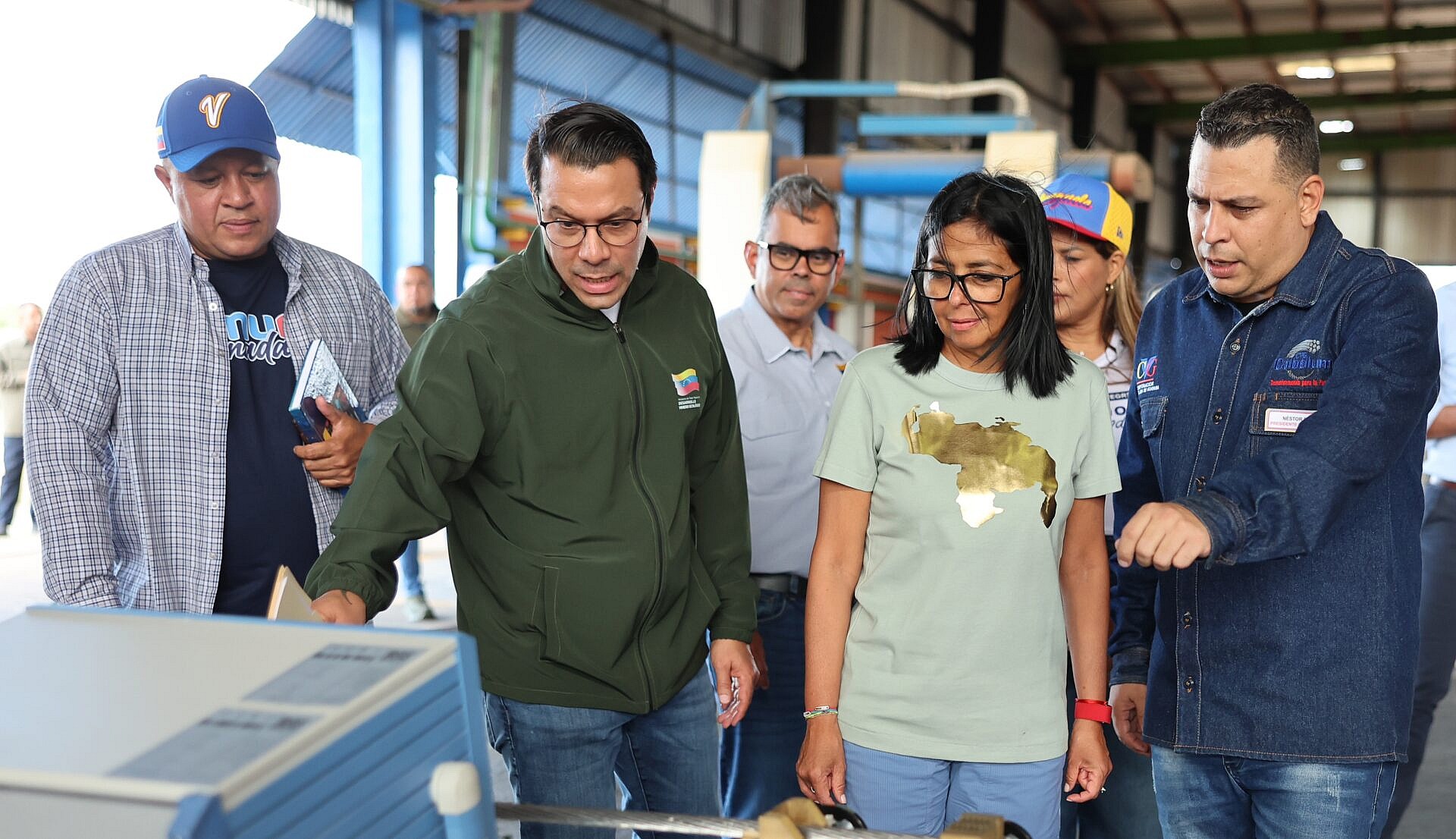 Presidenta (E) recorrió planta Cabelum en Gran Peregrinación Económica-Productiva
