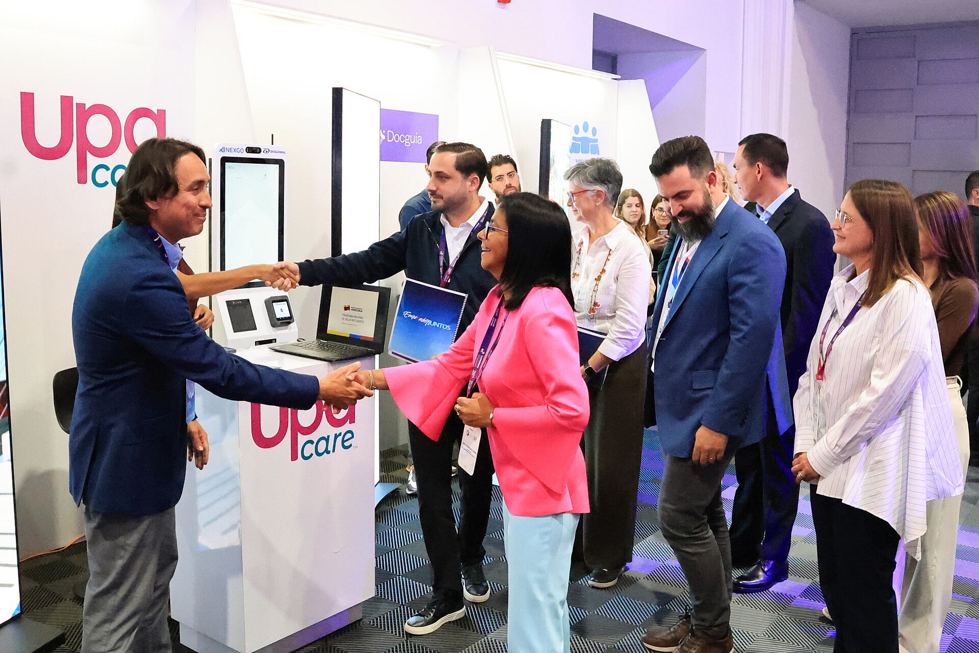 Presidenta (E) Delcy Rodríguez sostiene encuentro con representantes de 50 países en II Congreso Internacional de Emprendedores