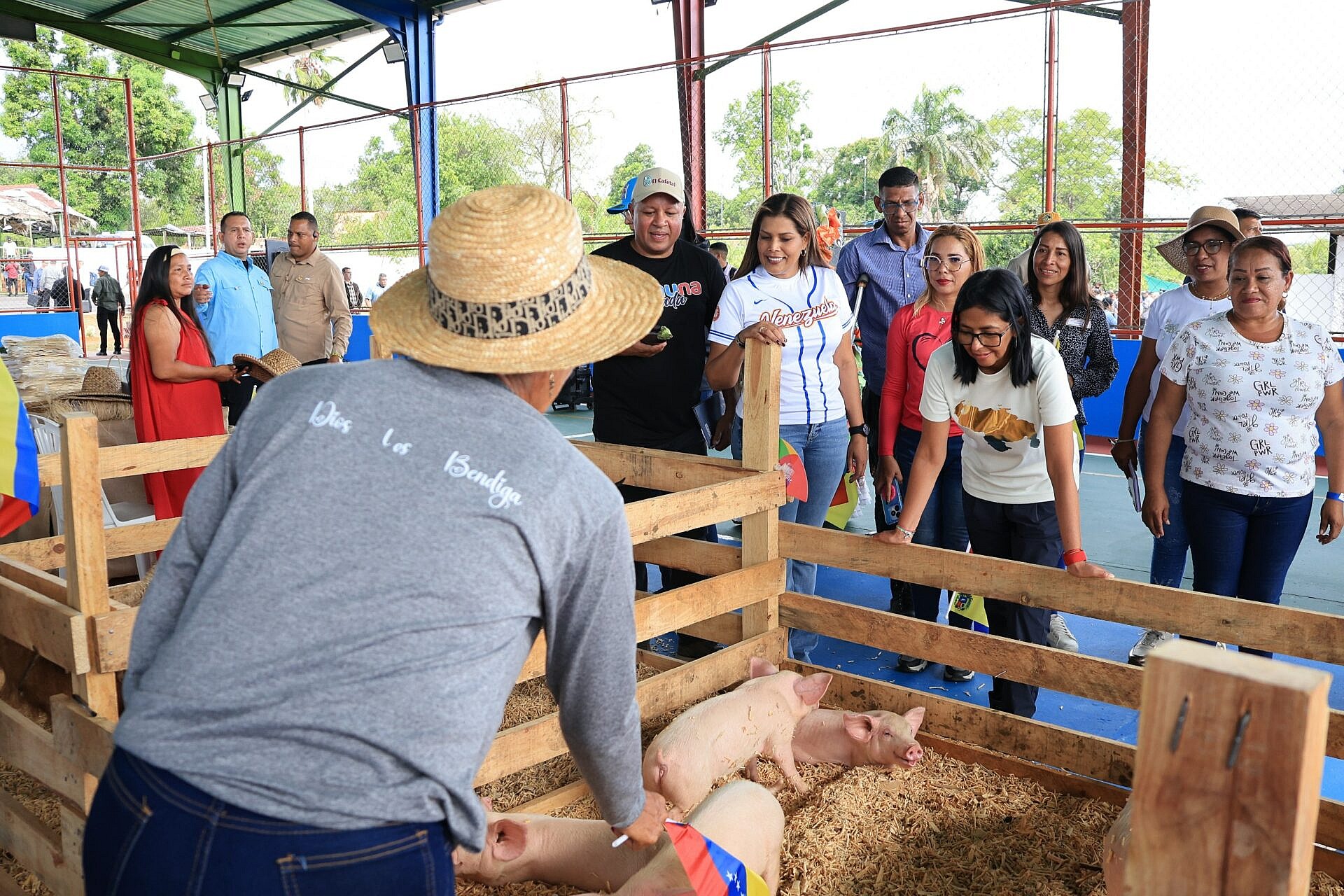 Gobierno Bolivariano impulsa la economía comunal desde el municipio Caroní