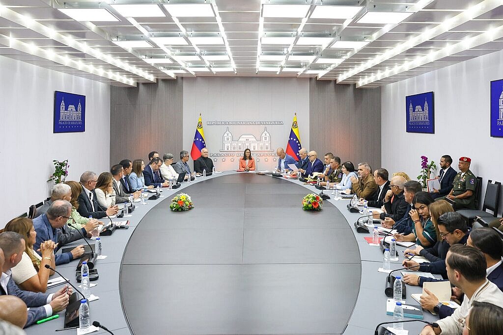 Presidenta (E) Delcy Rodríguez lideró Consejo de Ministros desde el Palacio de Miraflores