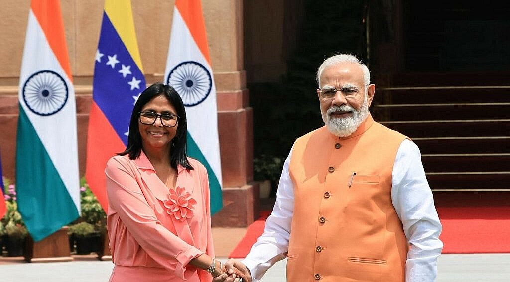Presidenta (E) Delcy Rodríguez se reúne con el Primer Ministro Narendra Modi en Hyderabad House