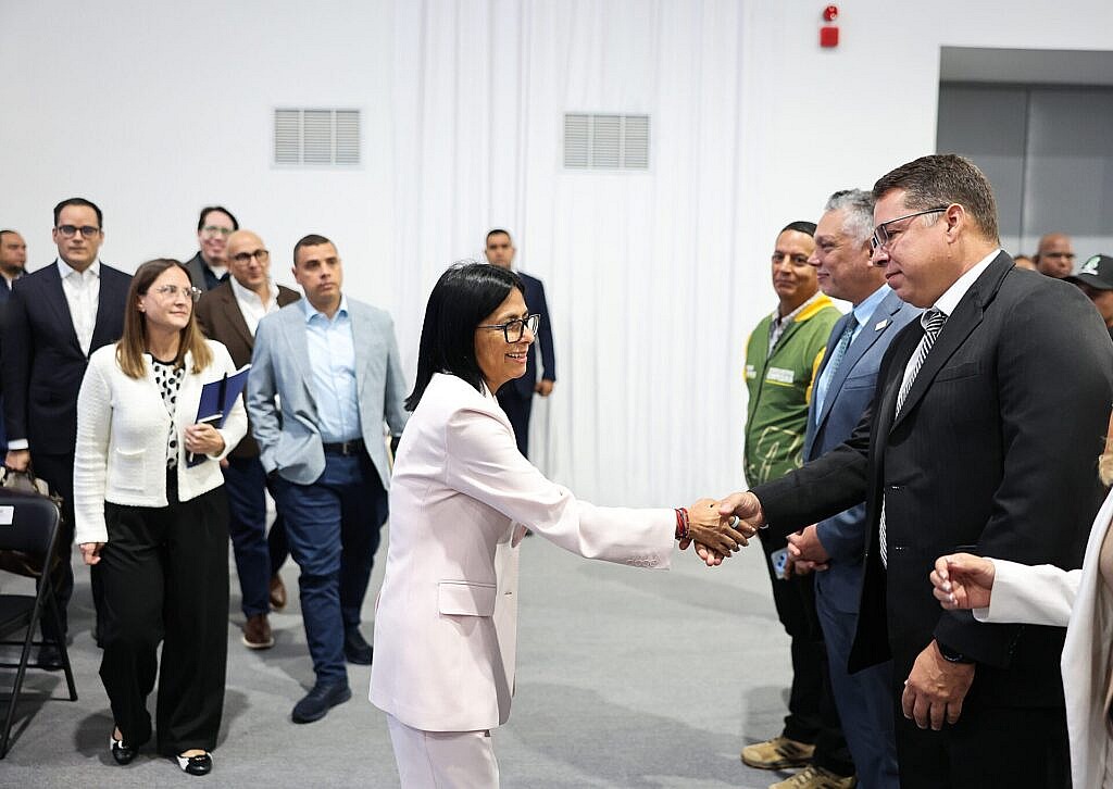 Presidenta Delcy Rodríguez aborda estrategias y planes de acción en plenaria del Consejo Nacional de Economía