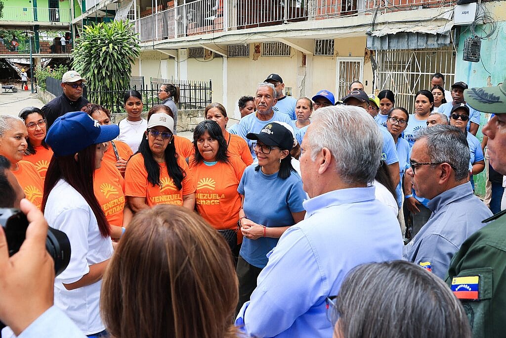Presidenta Encargada Delcy Rodríguez recorre comunidades mirandinas atendidas por el Plan «Venezuela Renace»