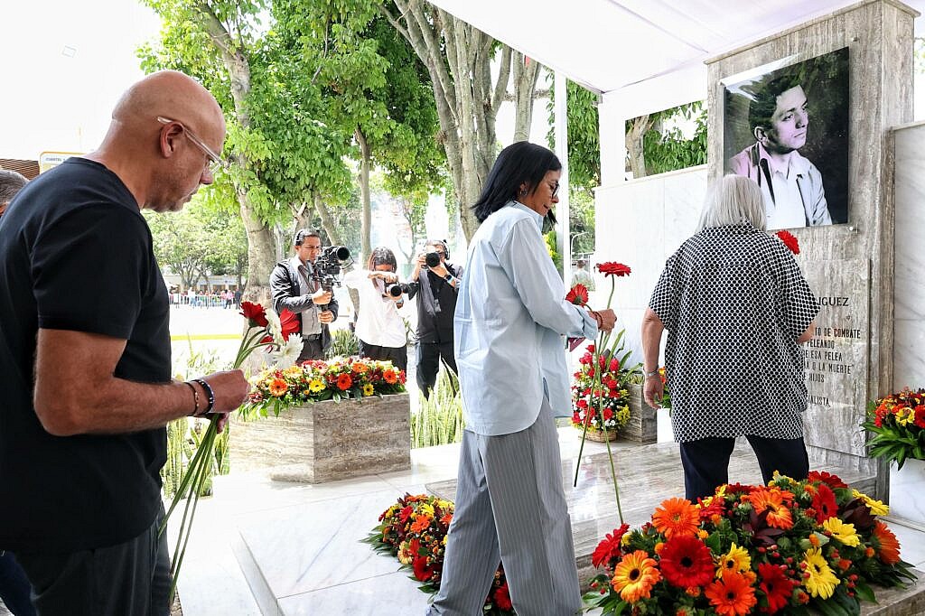 Venezuela avanza en paz y prosperidad guiada por el legado de sus mártires y próceres