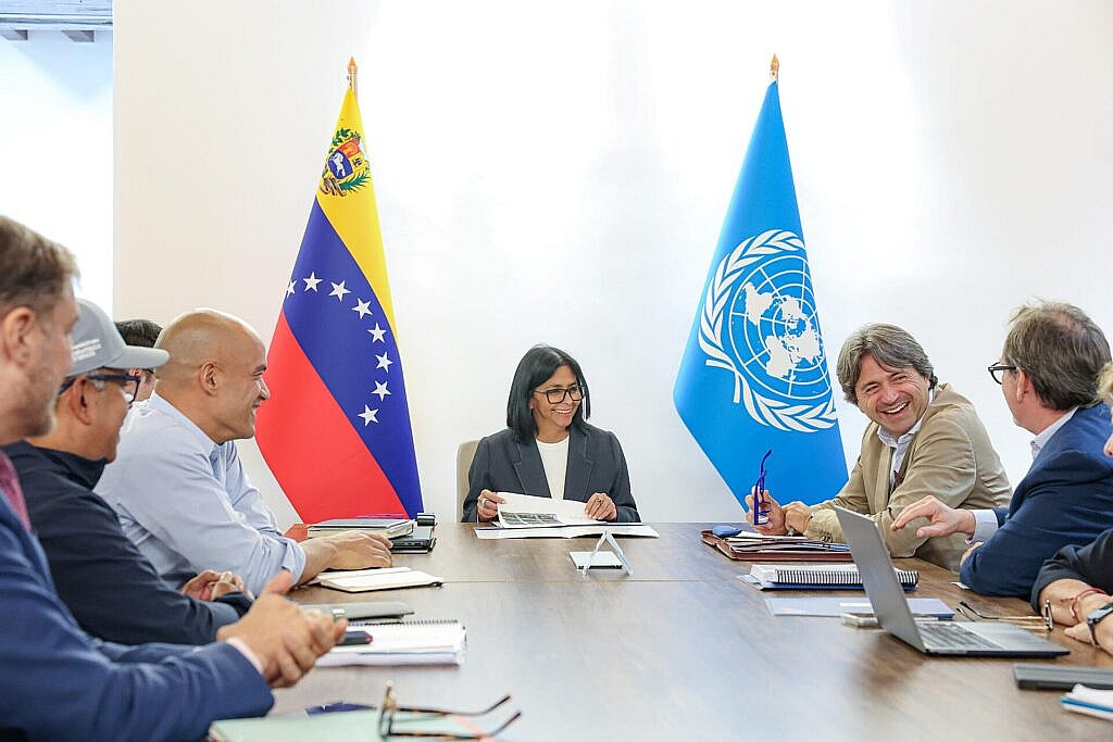 Presidenta Delcy Rodríguez se reúne con el Coordinador Residente de la ONU para definir líneas maestras del plan de recuperación y asistencia en Venezuela