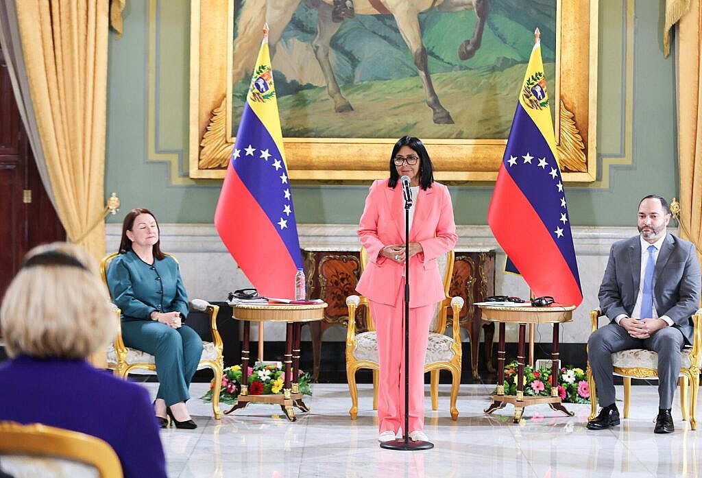 Presidenta Delcy Rodríguez lidera firma de acuerdos energéticos con consorcios internacionales