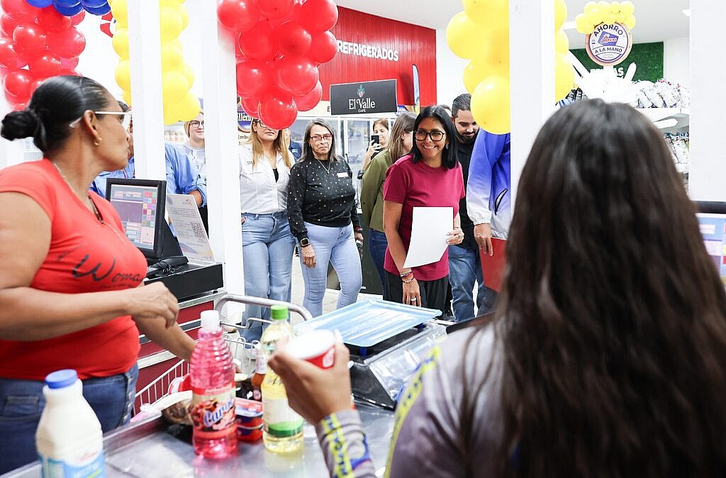 Presidenta Delcy Rodríguez entrega en Caracas el Súper Abasto Mercal número 200 rehabilitado a escala nacional