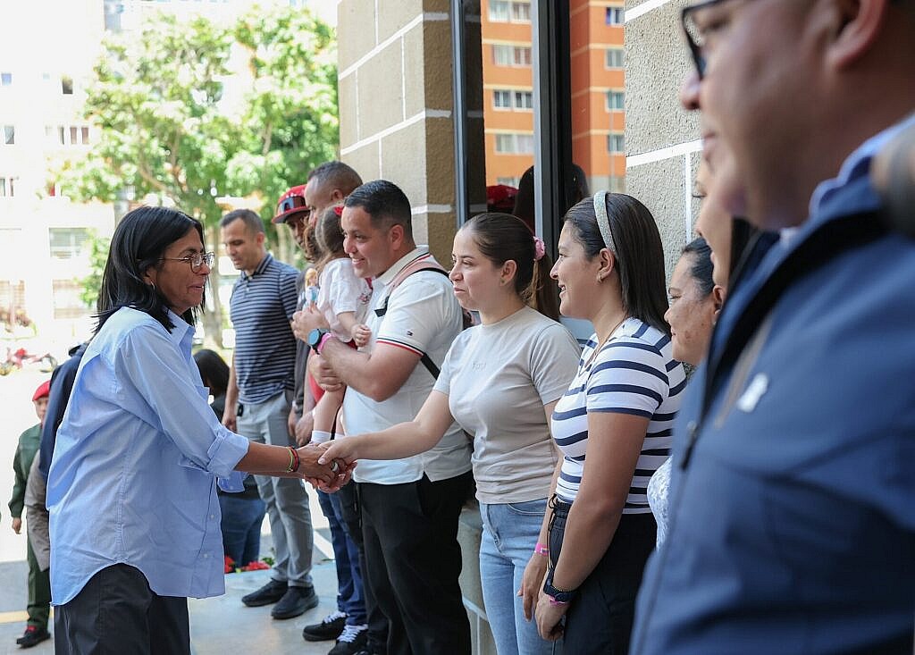 Presidenta Delcy Rodríguez entregó 151 nuevas viviendas para un total de 528 post-terremotos