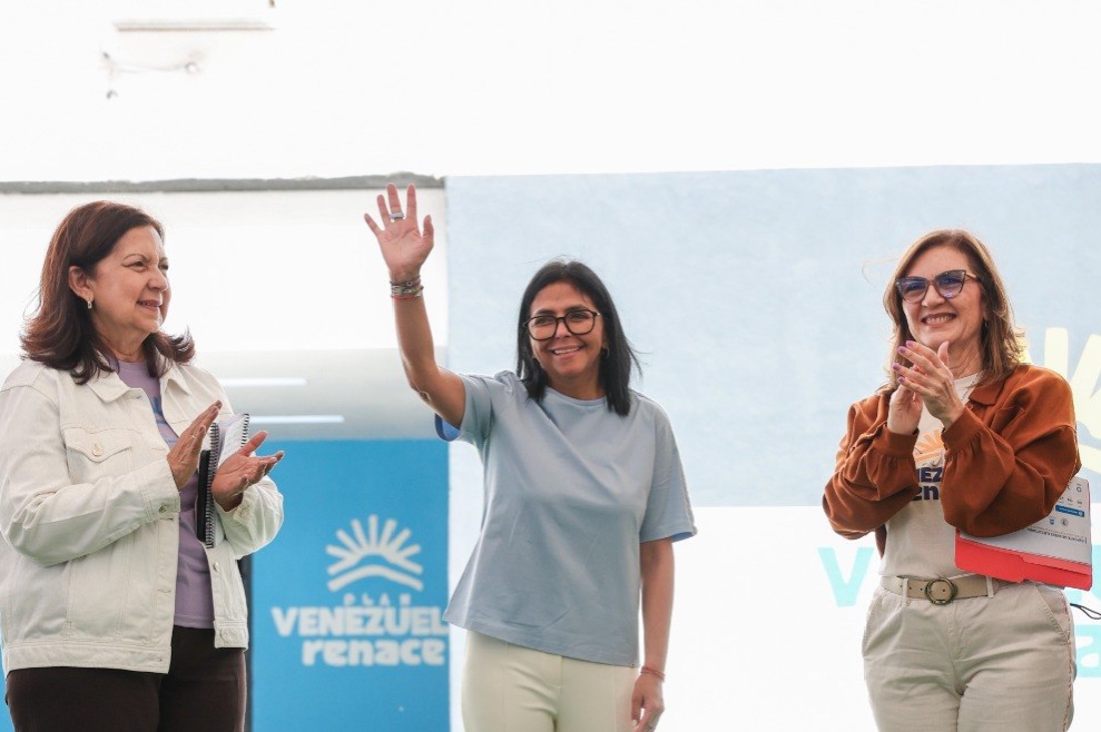 <a class="amazingslider-posttitle-link" href="https://www.mppef.gob.ve/presidenta-delcy-rodriguez-entrega-339-viviendas-rehabilitadas-en-el-marco-del-plan-venezuela-renace/">Presidenta Delcy Rodríguez entrega 339 viviendas rehabilitadas en el marco del Plan Venezuela Renace</a> Presidenta Delcy Rodríguez entrega 339 viviendas rehabilitadas en el marco del Plan Venezuela Renace